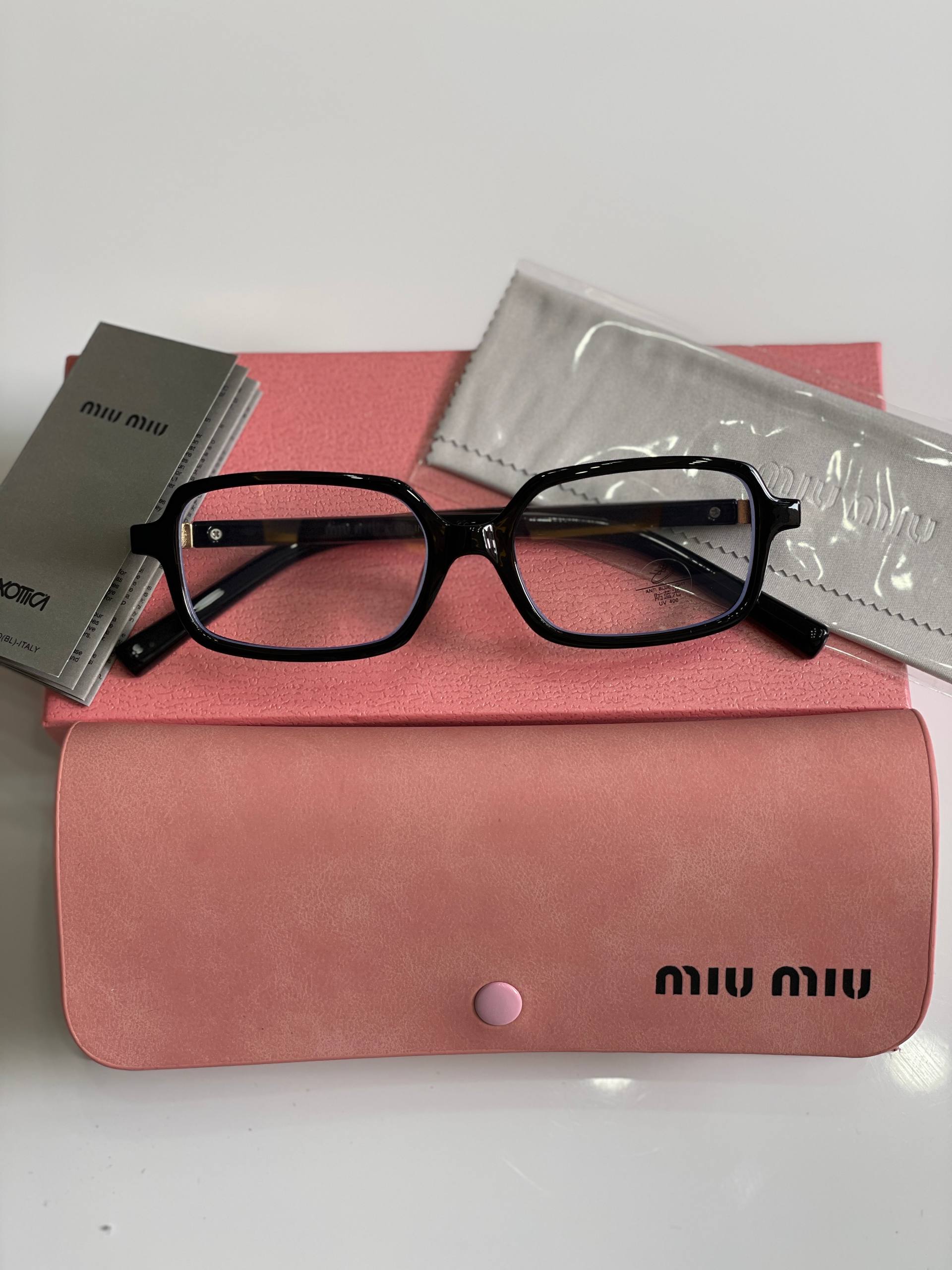 میومیو مستطیلی مشکی طبی